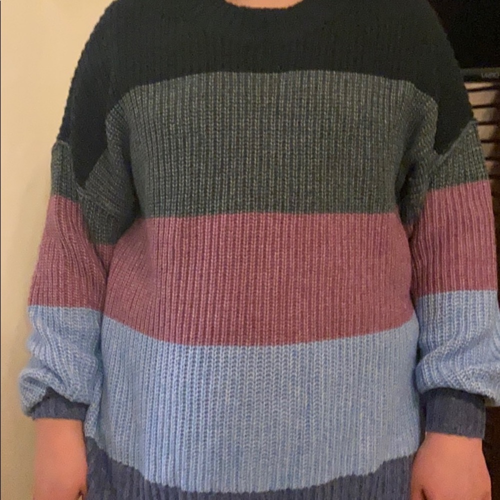 American Eagle sweater